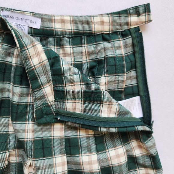 Urban Outfitters Green Plaid Pleated Schoolgirl Mini Skater Skirt Academia XS - Picture 8 of 14